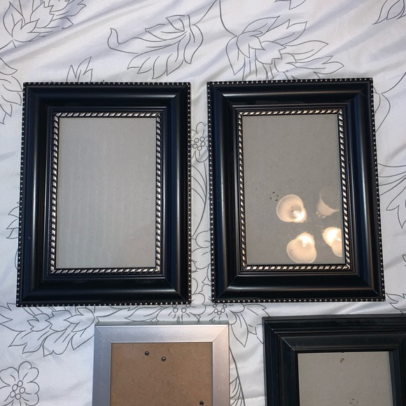 Lot of 4 4”x6” picture frames - Picture 5 of 5